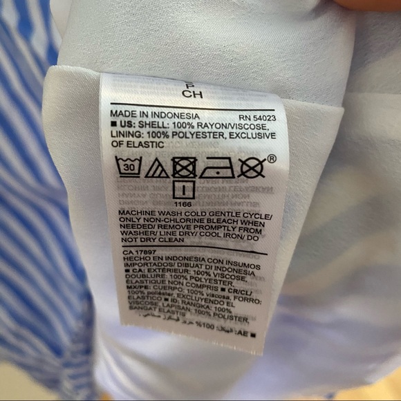 Old Navy Striped summer dress - Picture 7 of 7